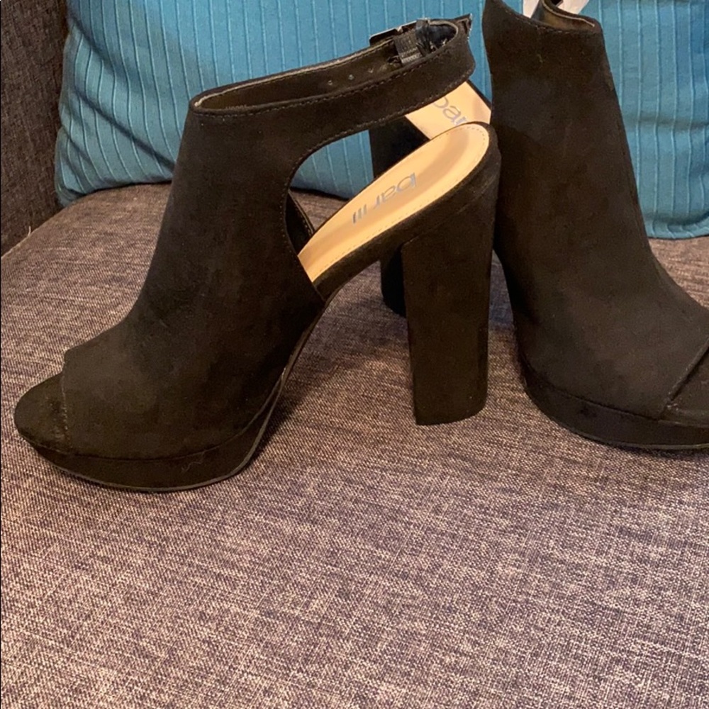 NWOT peep toe black bootie type heels